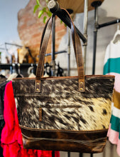 Load image into Gallery viewer, Bearcat Tote Bag