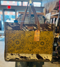 Load image into Gallery viewer, Baylor Weekender