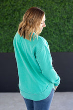 Load image into Gallery viewer, Talia Vintage Wash Pullover