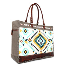 Load image into Gallery viewer, Sixers Weekender