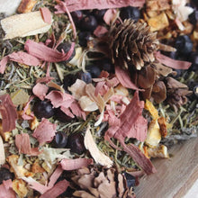 Load image into Gallery viewer, Festive Fir | Organic Potpourri Simmer Pot Blend