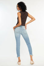 Load image into Gallery viewer, Avery Kancans