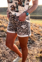 Load image into Gallery viewer, TENNESSEE WALKING SHORTS - CHEETAH